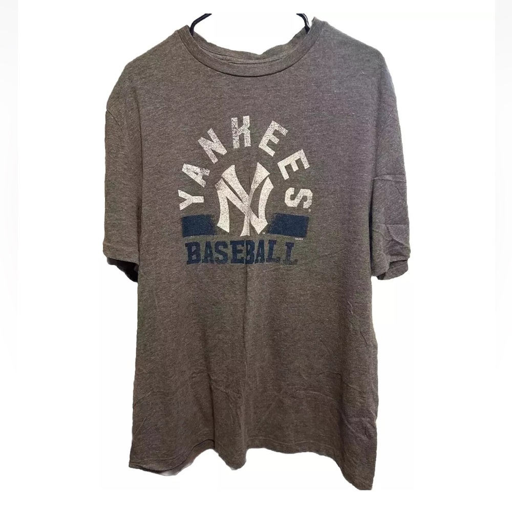 mens ny yankees shirt XL